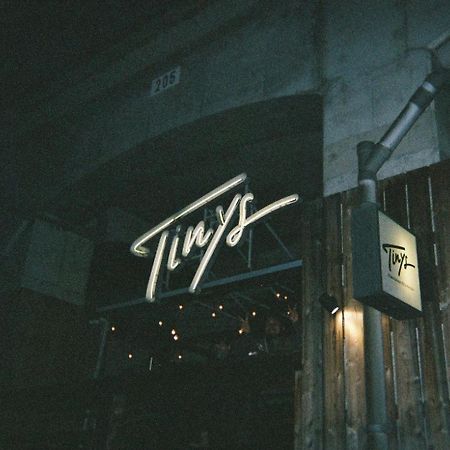Hostel Tinys Yokohama Hinodecho Exterior foto