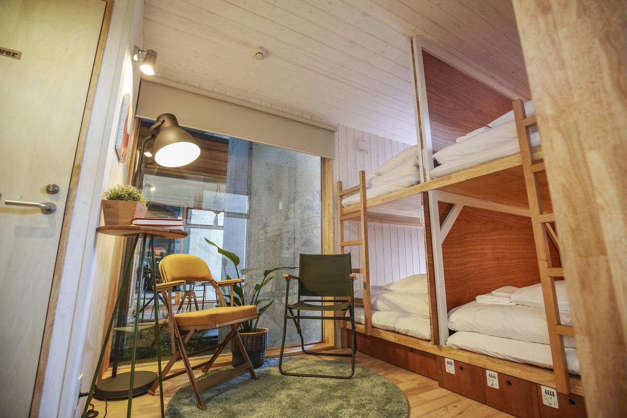 Hostel Tinys Yokohama Hinodecho Exterior foto