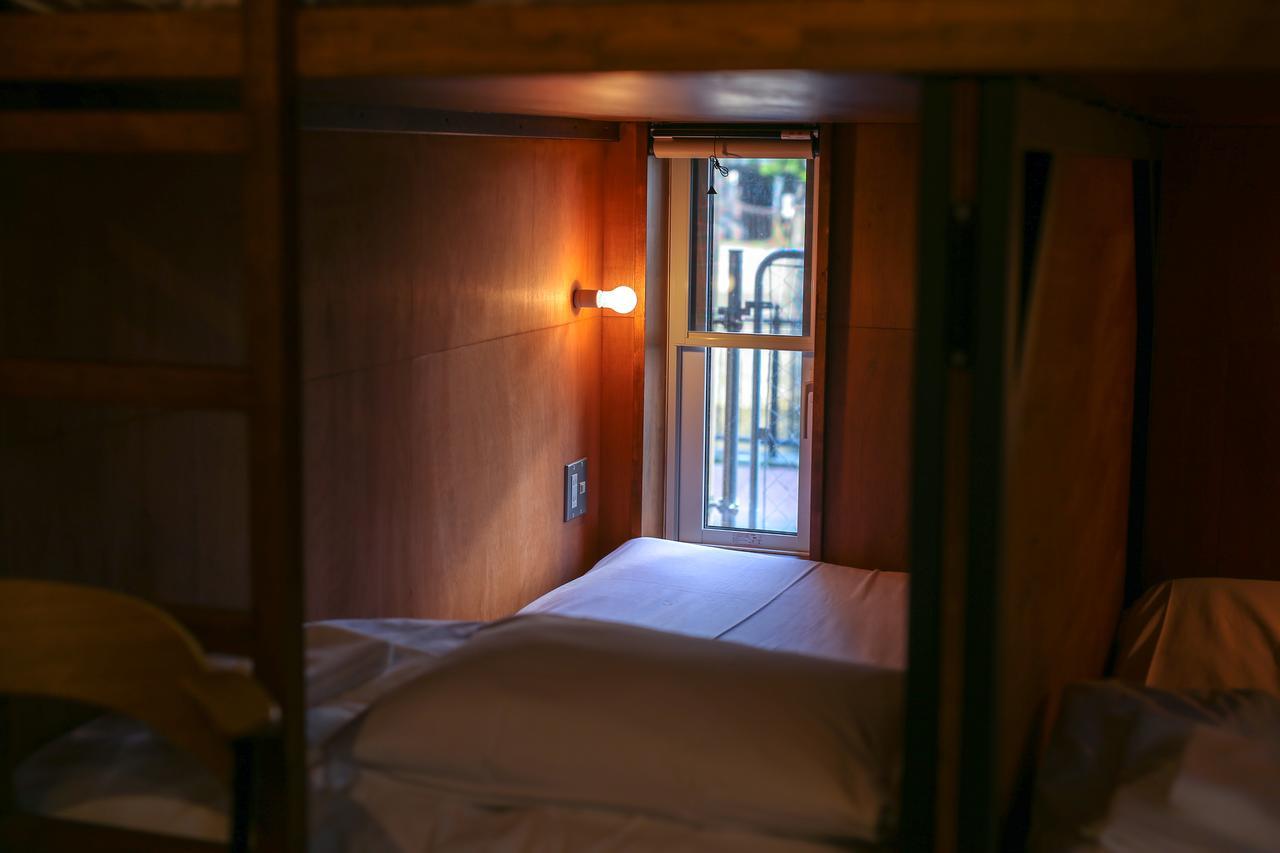 Hostel Tinys Yokohama Hinodecho Exterior foto